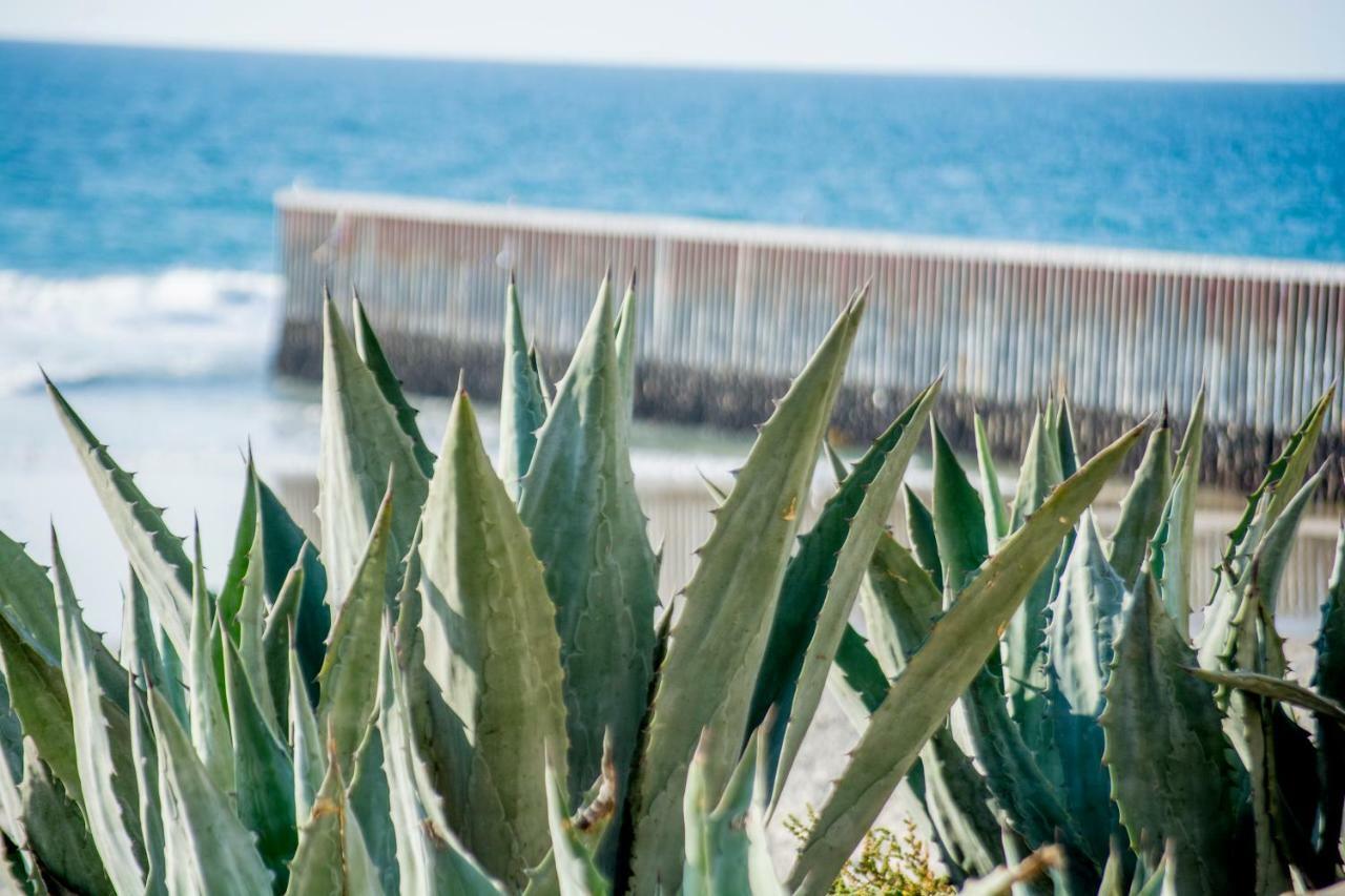 Beachfront Condo - 2 Bdr 2 Bth Tijuana Exterior photo